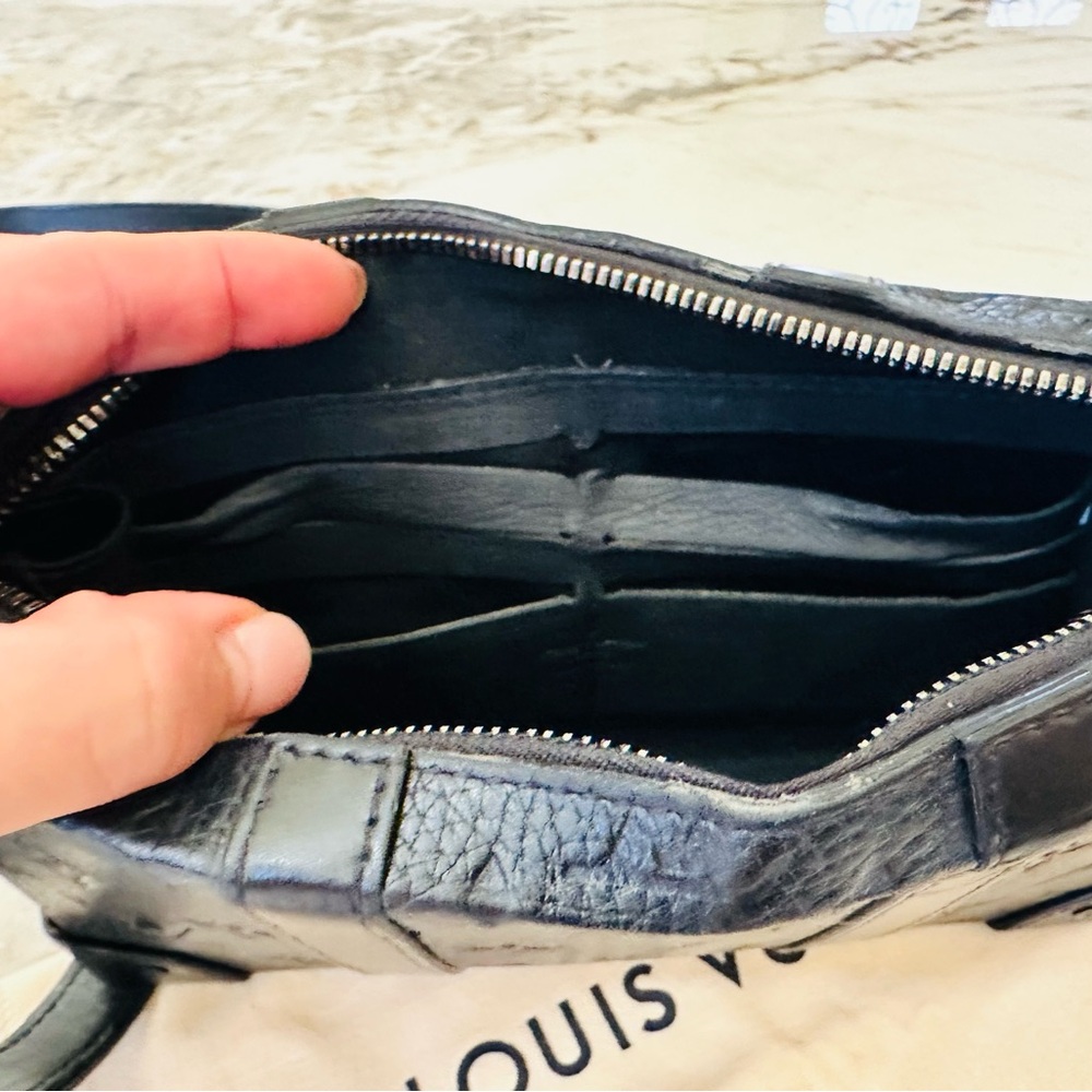 Louis Vuitton Soft Trunk Wallet/Crossbody - Picture 3 of 16